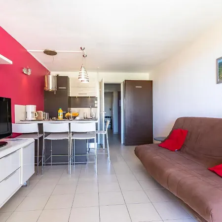 Apartment Les Marines-7 By Interhome
