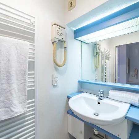 Apartment Les Marines-7 By Interhome *